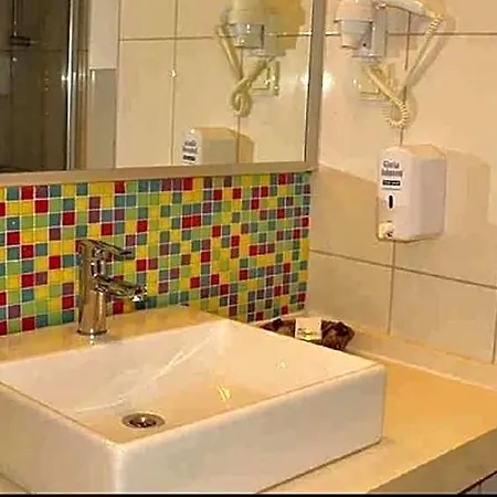 Hotel Win &